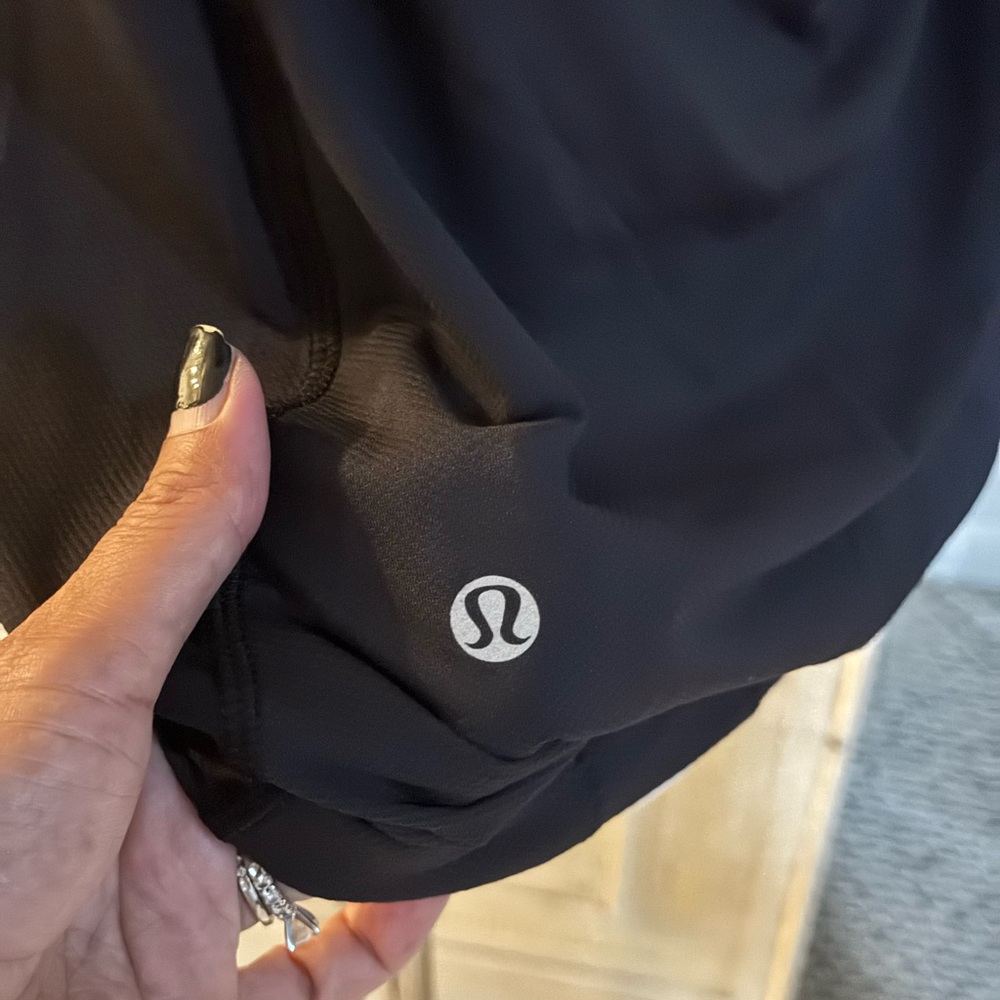 Lululemon Women's Flow And Go Tank II Black Size 4 Retail $64 - Picture 6 of 9